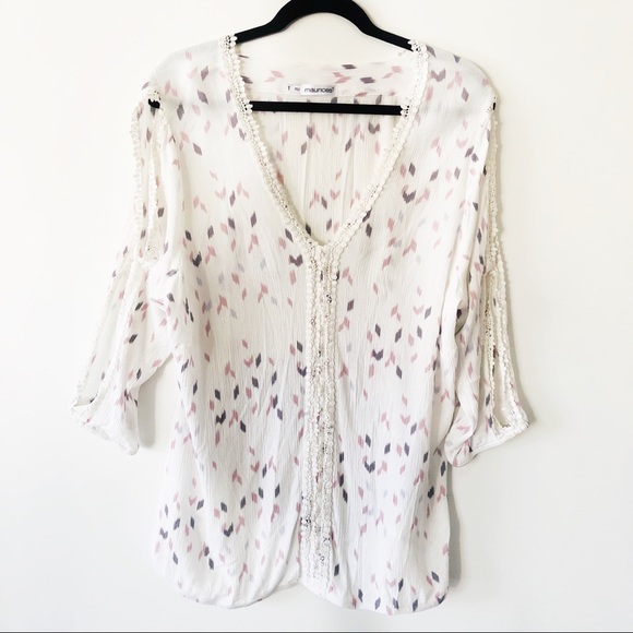 Maurices Tops - Maurice's Cold Shoulder Abstract V-Neck Blouse EUC